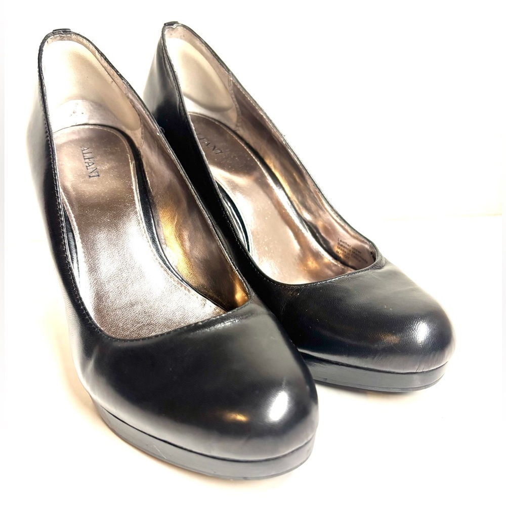 Alfani "Maddy" Womens Round Toe Black Leather Pumps Dress Heels Size 9